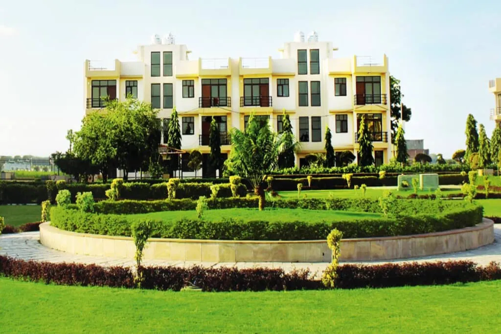 Wave Floors Building
